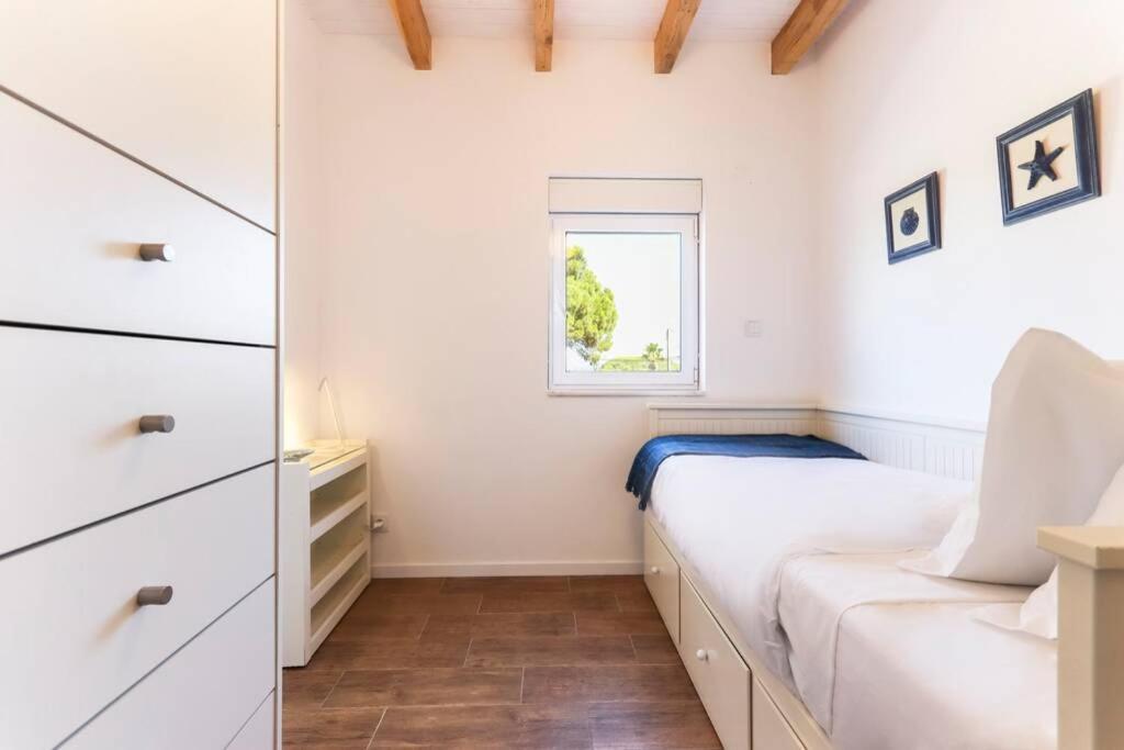 Caparica Beach Villa Trafaria Екстер'єр фото