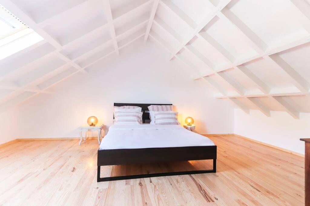 Caparica Beach Villa Trafaria Екстер'єр фото