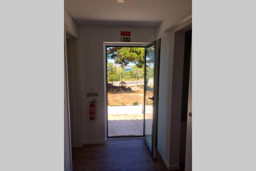Caparica Beach Villa Trafaria Екстер'єр фото